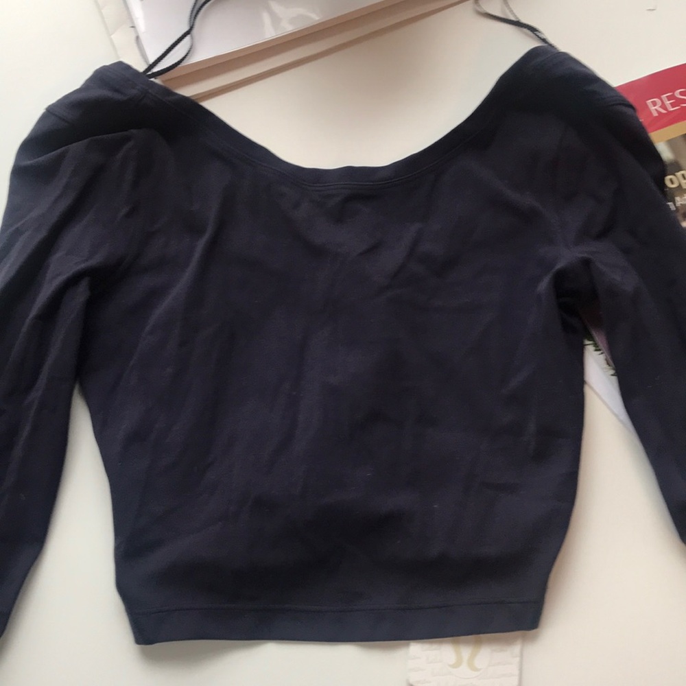 Lulu navy crop